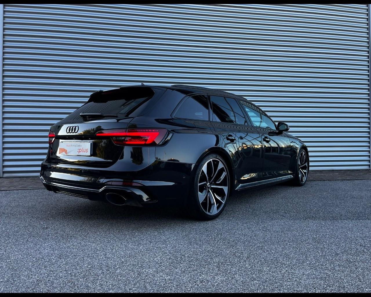 AUDI RS4 AVANT TIPTRONIC QUATTRO