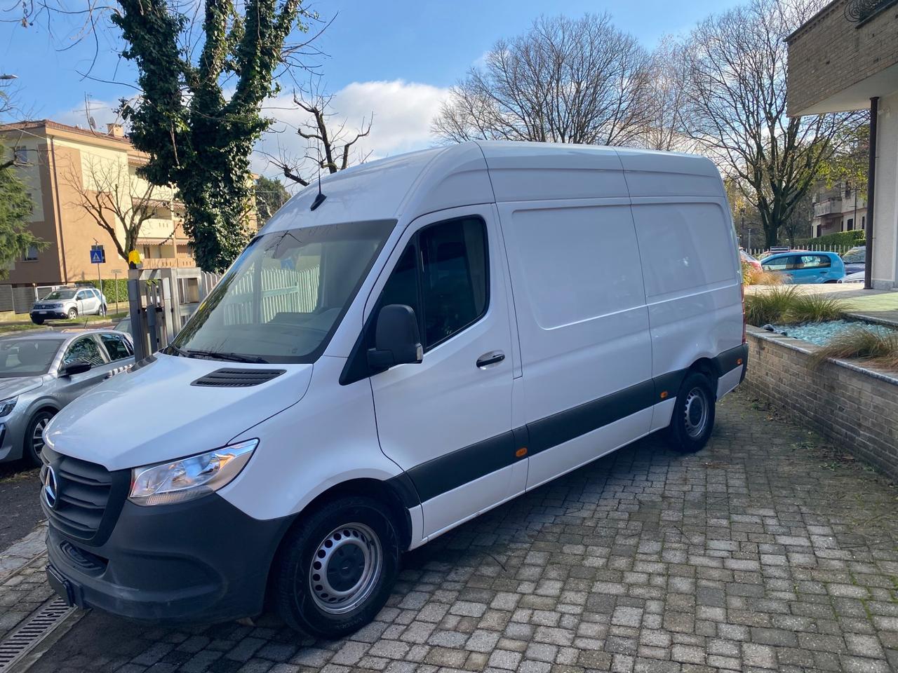 Mercedes Benz Sprinter 311 Cdi Furgonato L2 H2 RWD