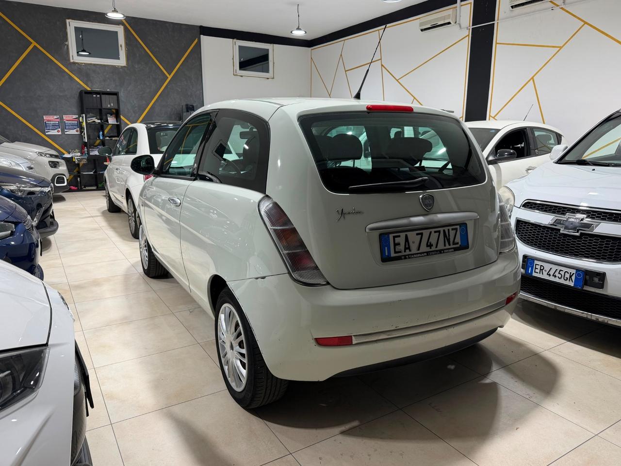 Lancia Ypsilon 1.4 Platino Ecochic GPL