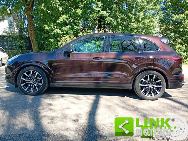 PORSCHE Cayenne 3.0 V6 tdi Platinum Edition 245cv tiptronic
