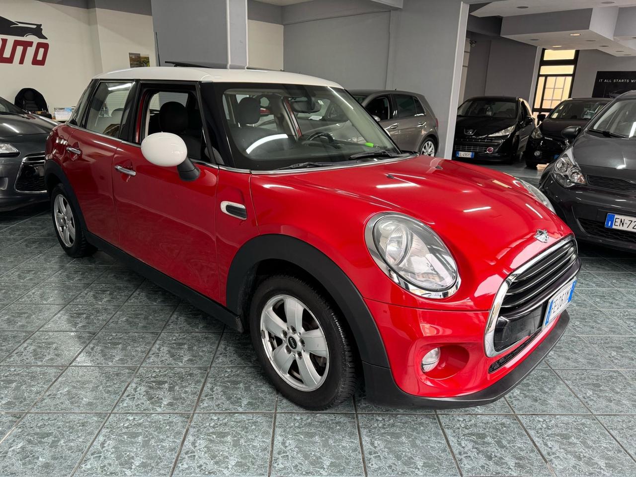 Mini 1.5 Cooper D 5 porte TETTO APRIBILE