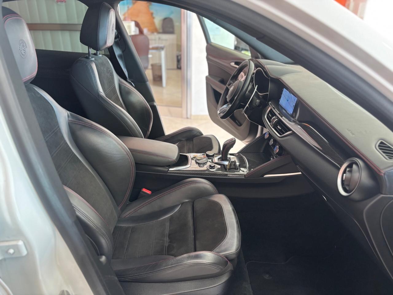 Alfa Romeo Stelvio 2.2 210 CV AT8 Q4 Estrema permute finanziamenti