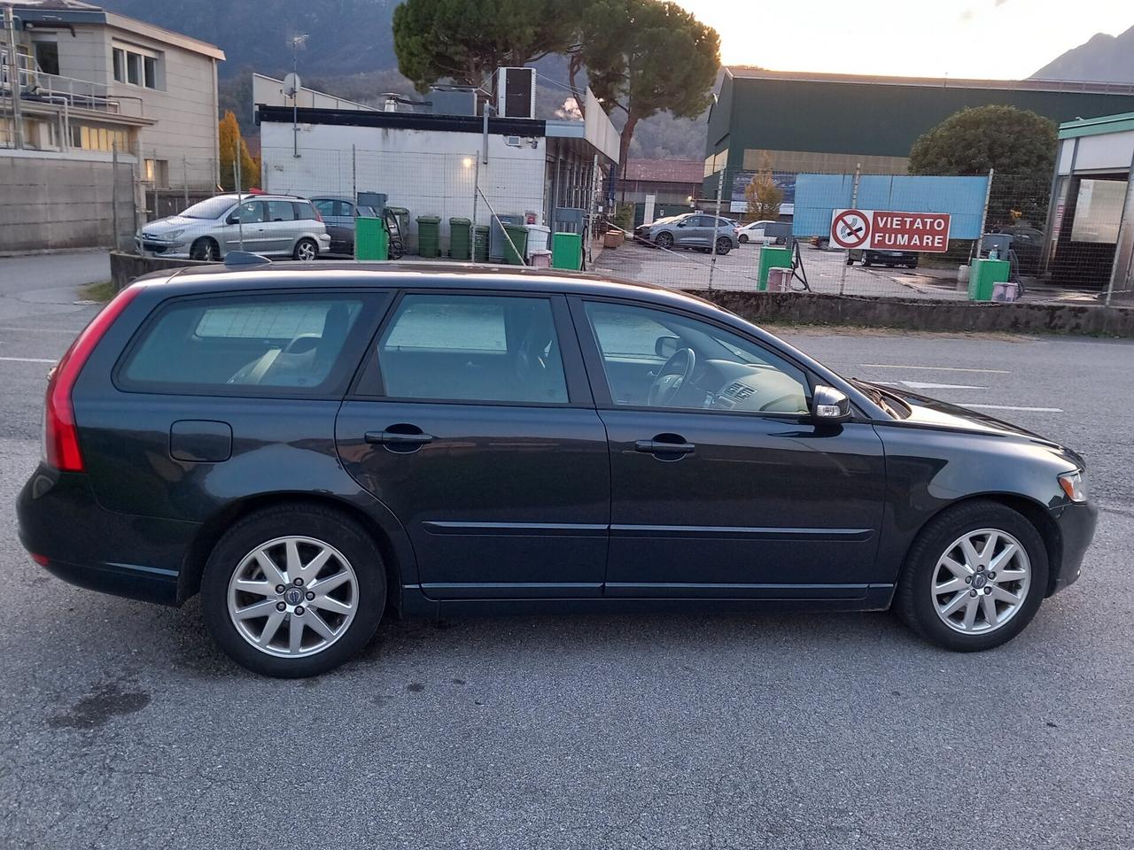 Volvo V50 2.0 D cat Summum