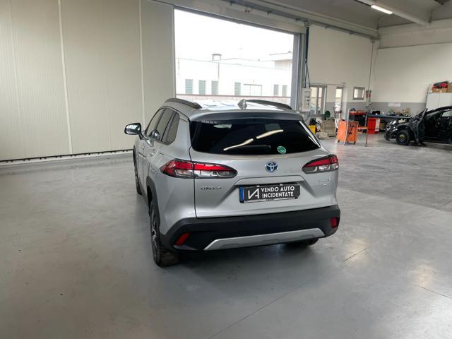 TOYOTA Corolla Cross 2.0 HYBRID 199CV E-CVT AWD-I LOUNGE