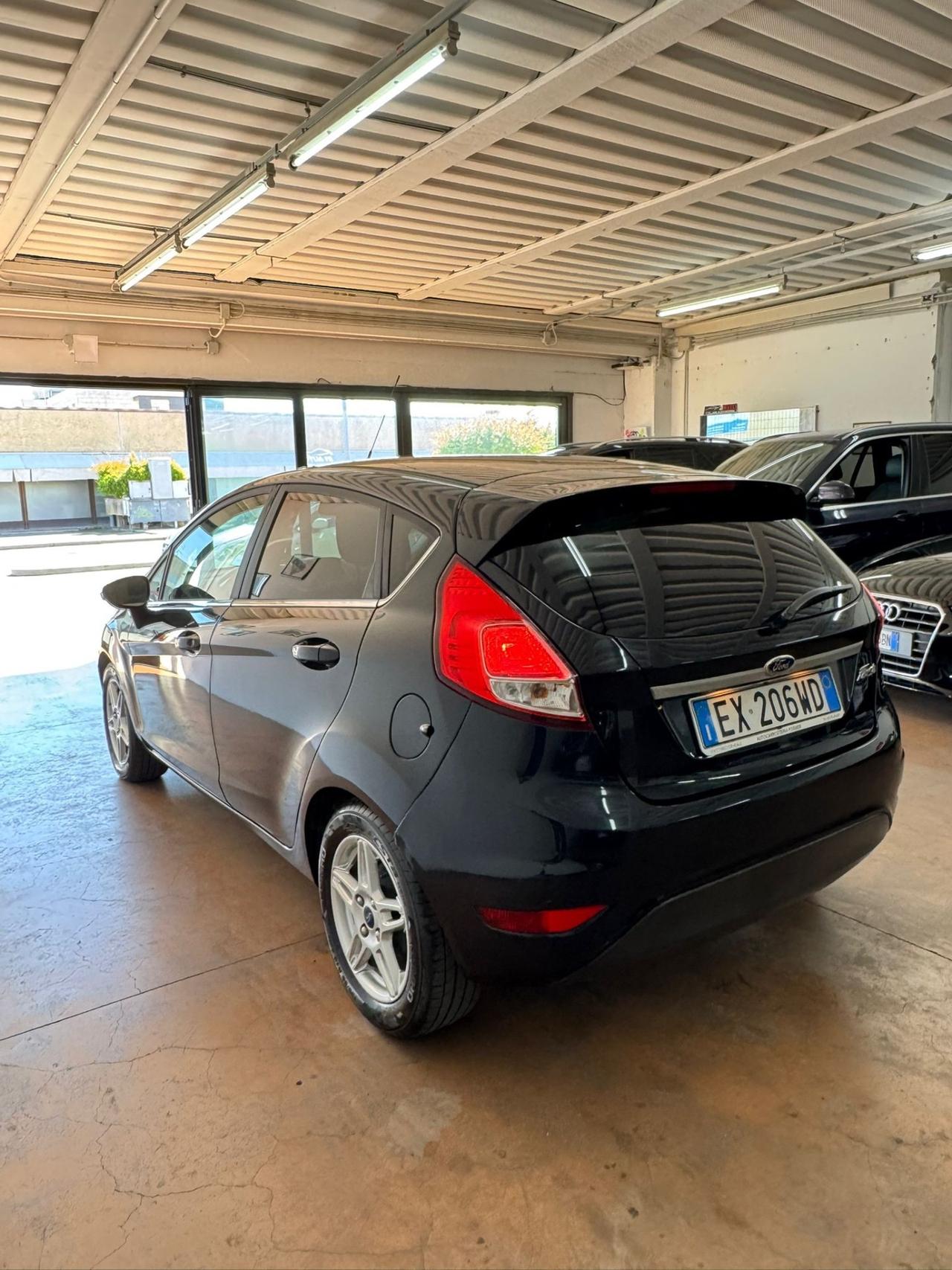 Ford Fiesta 1.5 TDCi 75CV 5 porte Titanium