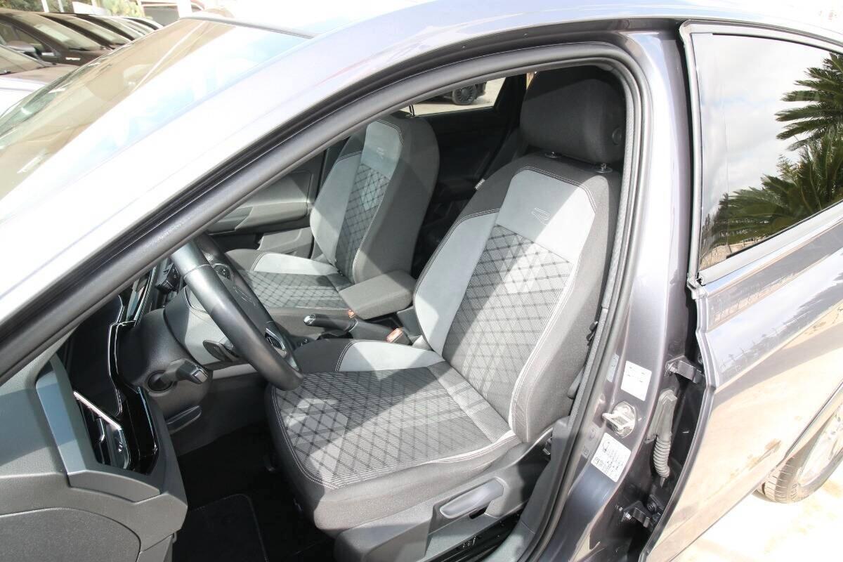 Volkswagen Taigo 1.0 TSI 110 DSG R-Line 2022