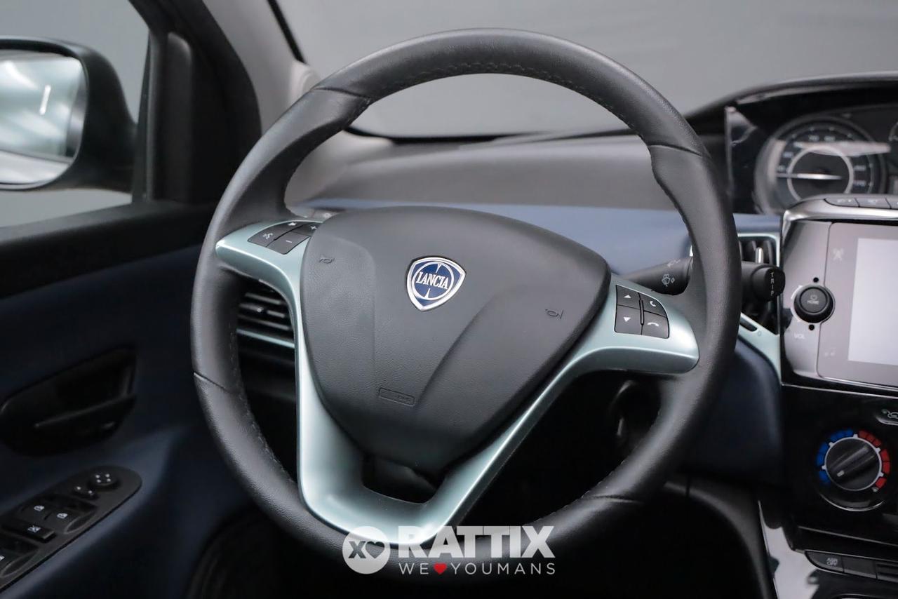 Lancia Ypsilon 1.0 Firefly Hybrid 70CV Platino