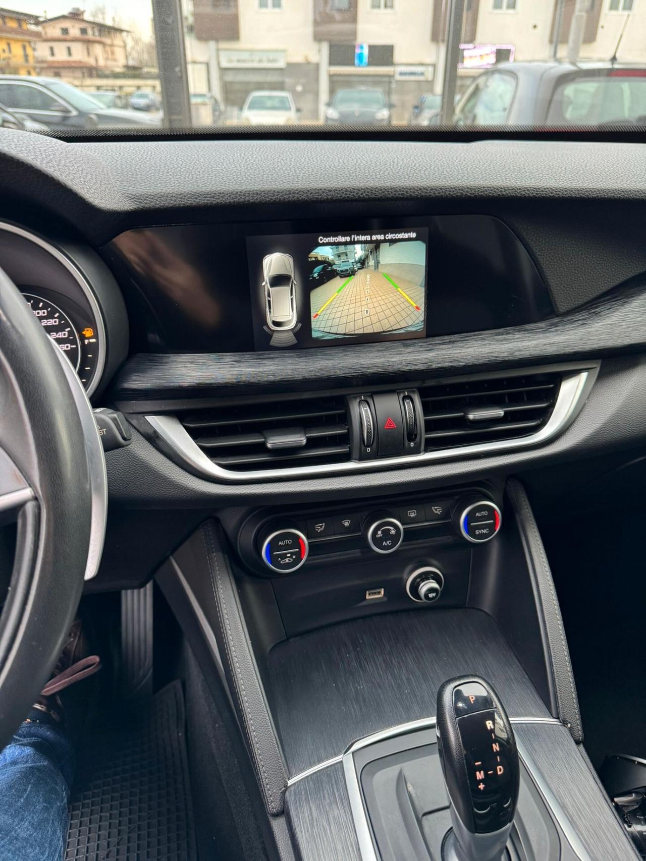 Alfa Romeo Stelvio 2.2 Turbodiesel 190 CV AT8 RWD Executive