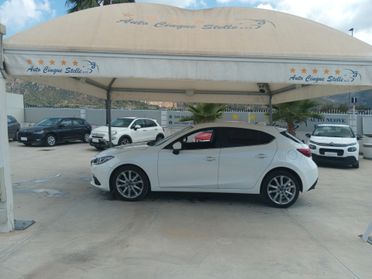 MAZDA 3 DISEL 2.2 C.V 150 AUTOM IL TOP CON PROB I AL MOTORE