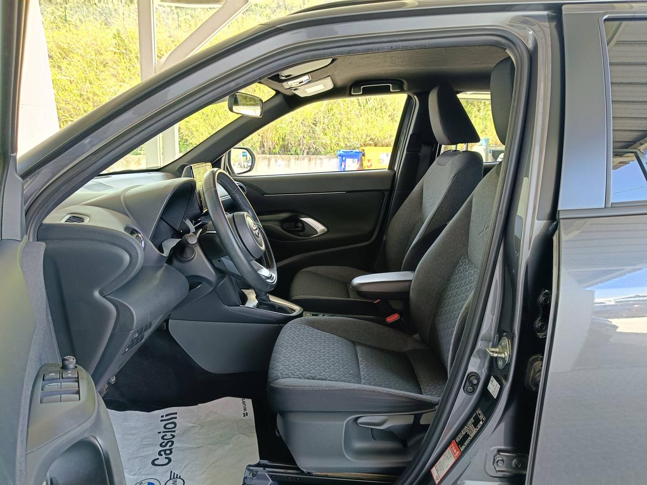 TOYOTA Yaris Cross - MY '22