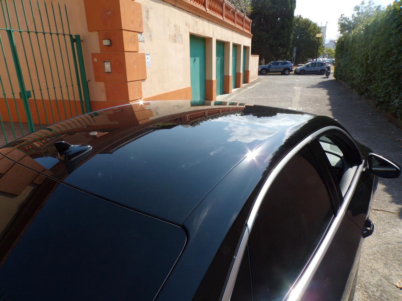 Audi A3 Sedan 1.5 TFSI MHEV S line Edition S-tronic – Fari LED Matrix Navi Pari al Nuovo