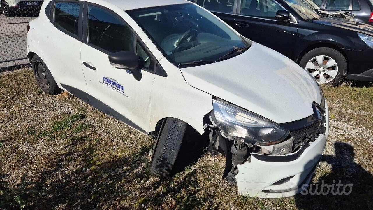 Renault Clio dCi 8V 75 CV 5 porte - AUTOCARRO 2 POSTI