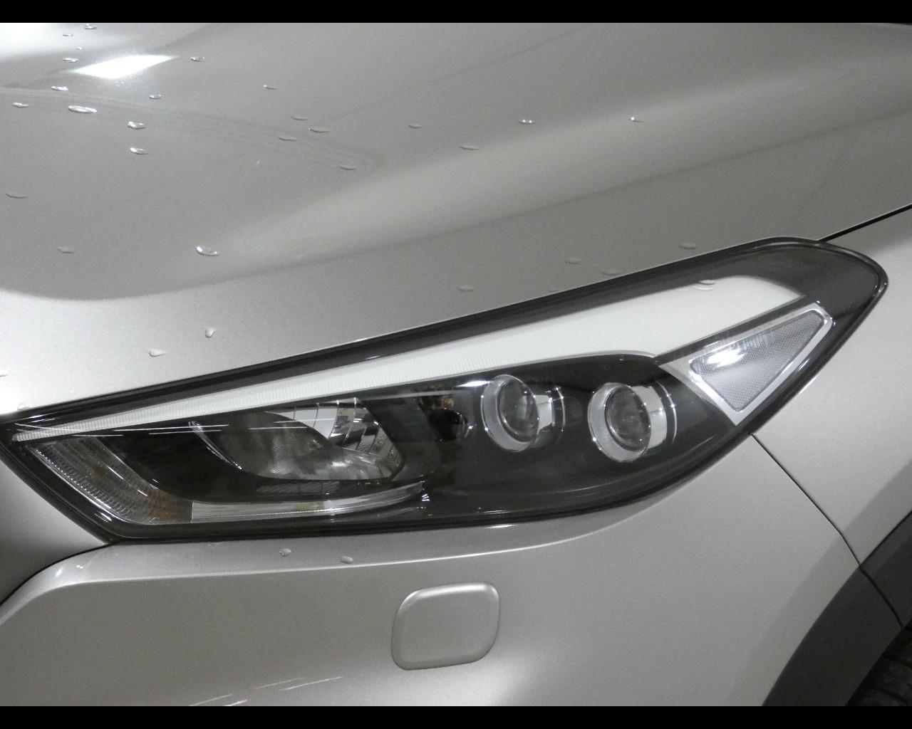 HYUNDAI Tucson 2ª serie - Tucson 1.7 CRDi Sound Edition