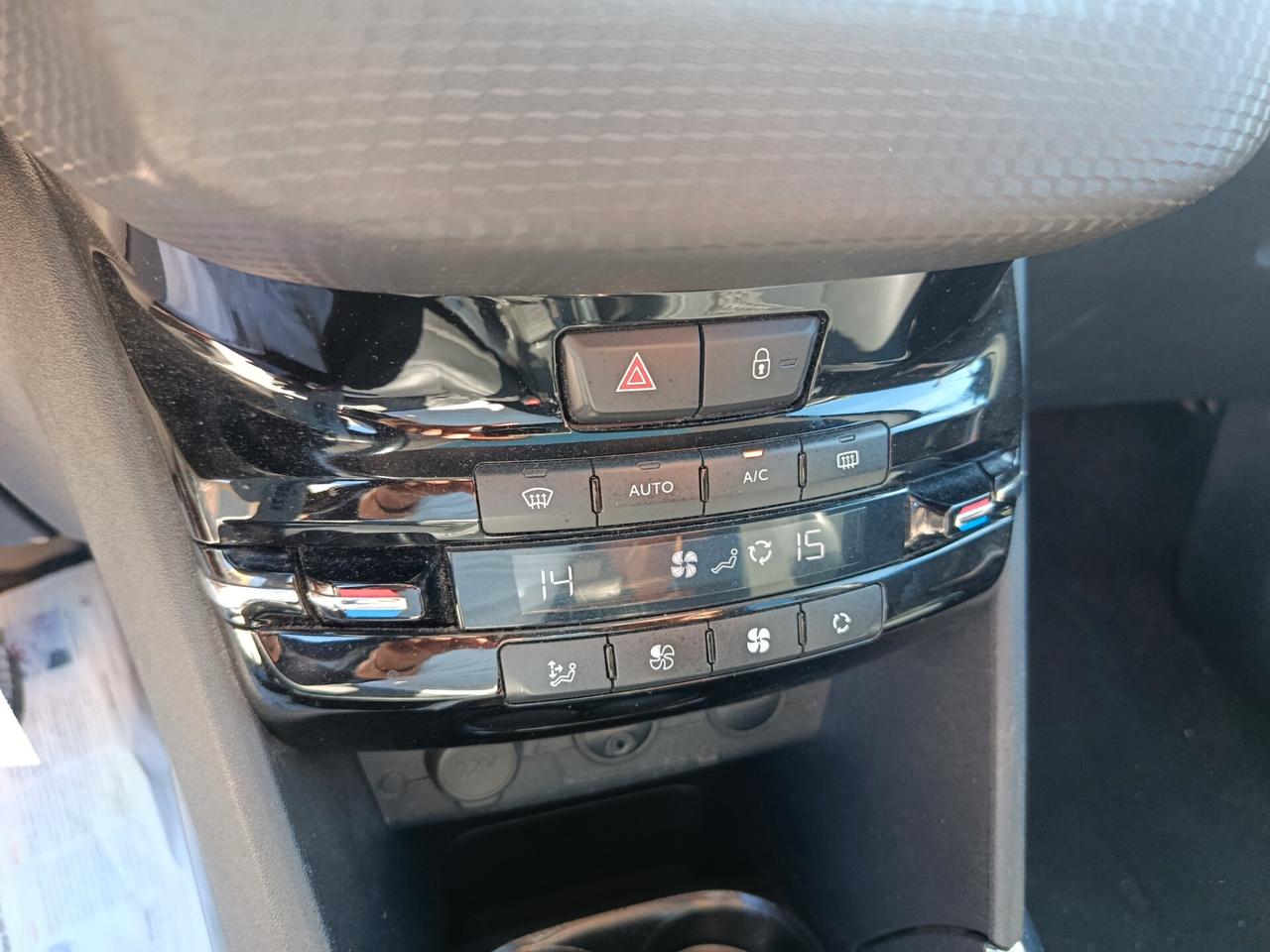 Peugeot 2008 1.6 e-HDi 92 CV Stop&Start Urban Cross