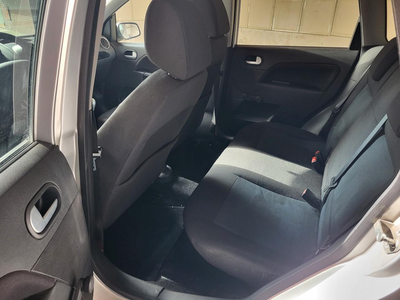 Ford Fiesta 1.4 TDCi 5p. Ghia