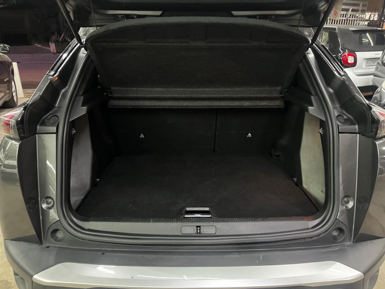 Peugeot 2008 BlueHDi 130 S&S EAT8 Allure