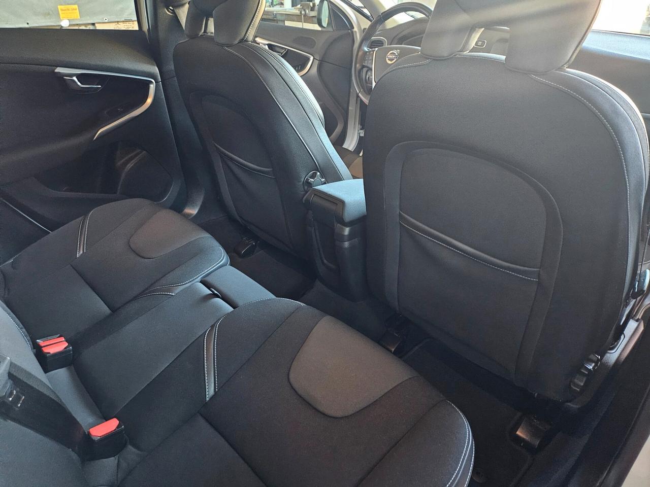 Volvo V40 D2 'eco' Momentum
