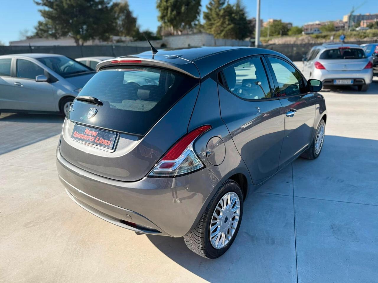 Lancia Ypsilon 1.3 Mjt 95cv 5porte Gold 2016