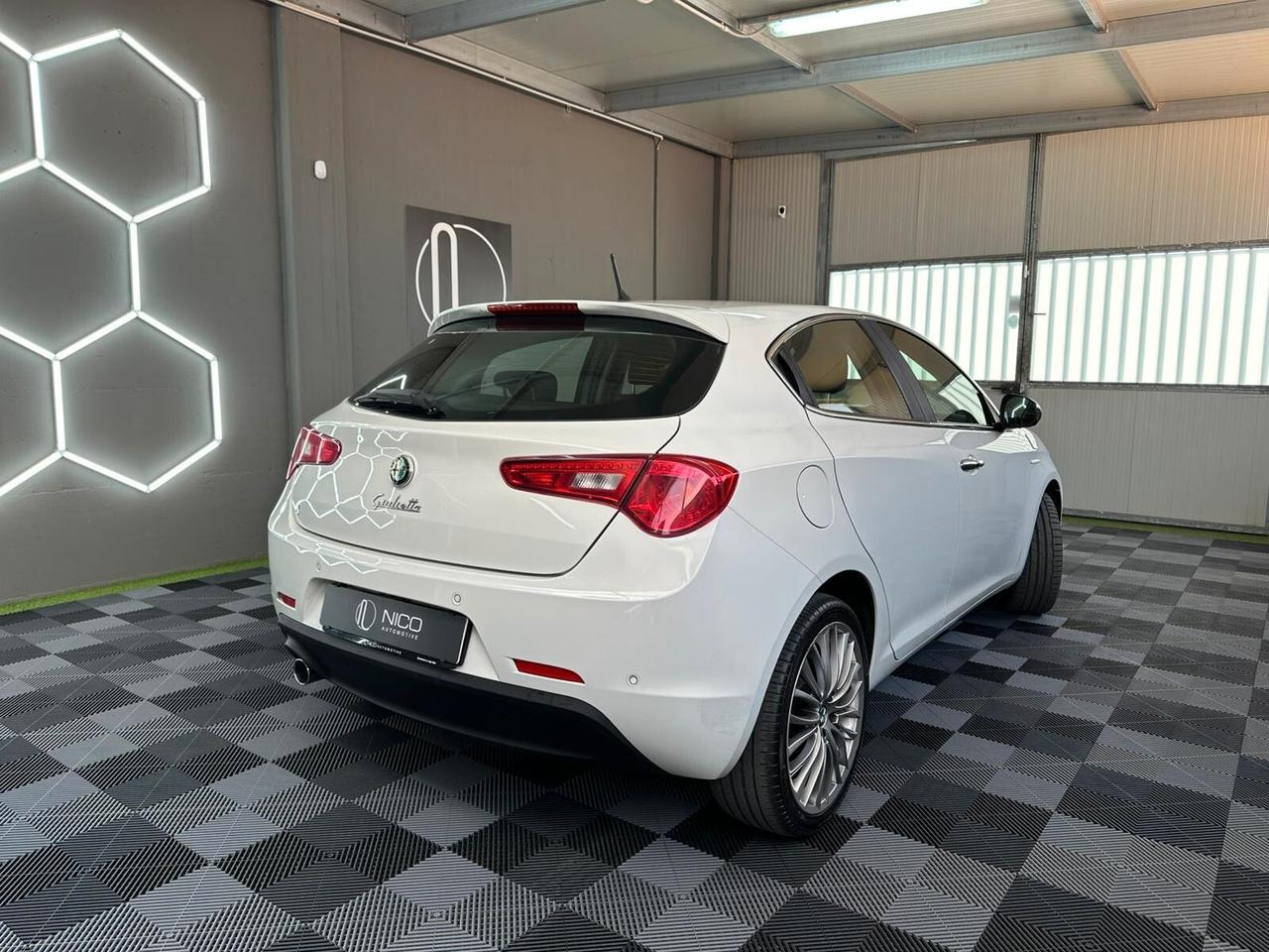 Alfa Romeo Giulietta 1.4 Turbo GPL Distinctive
