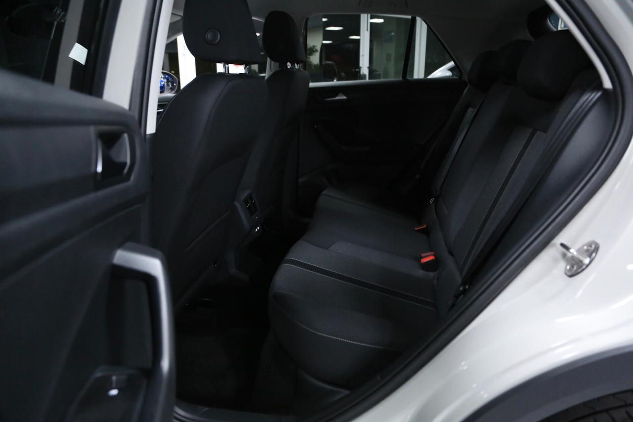 Volkswagen T-Roc Edition Plus 1.0 TSI 115 CV_KM0_2025