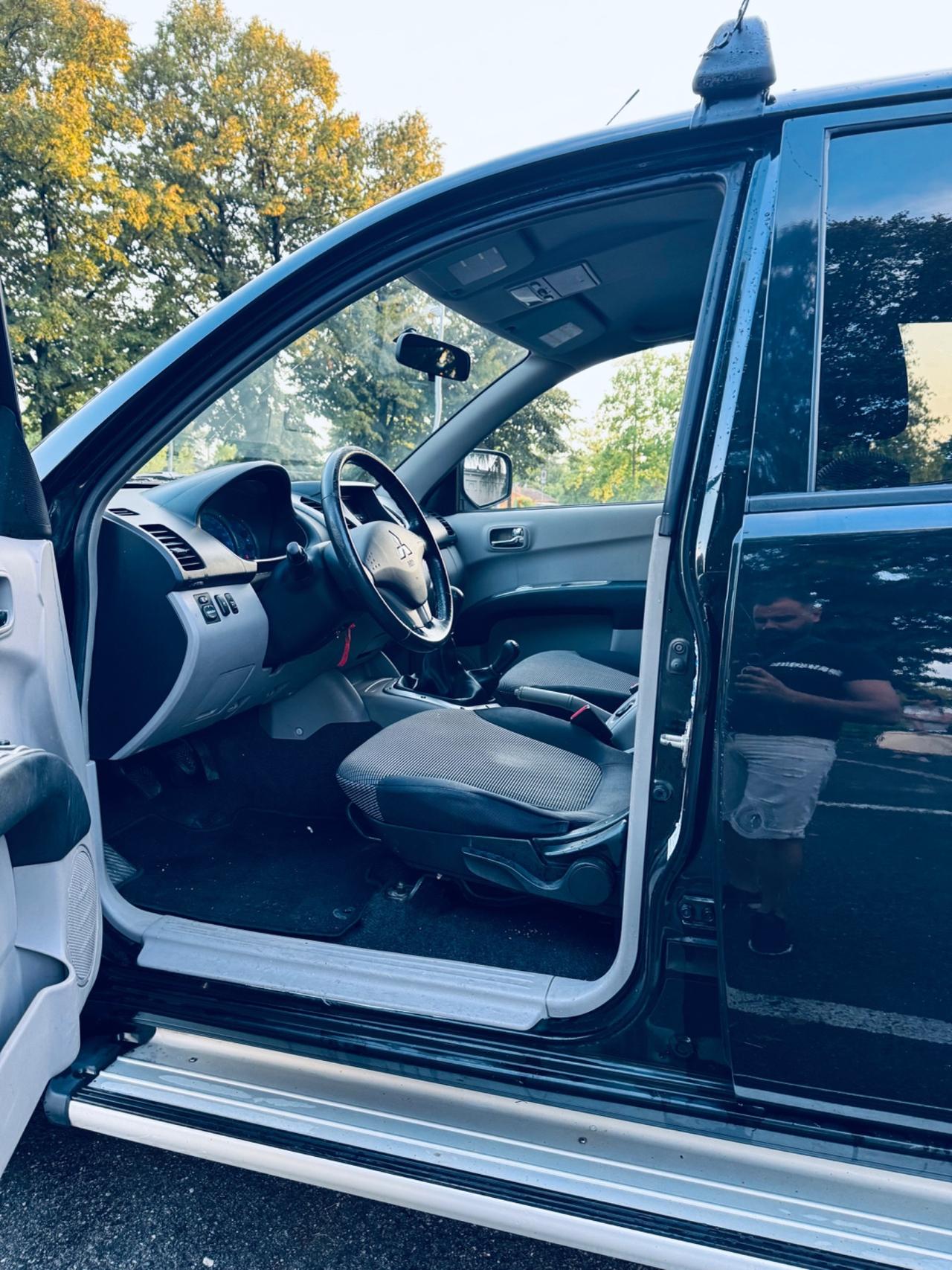 Mitsubishi L200 2.5 DI-D/136CV Club Cab Intense