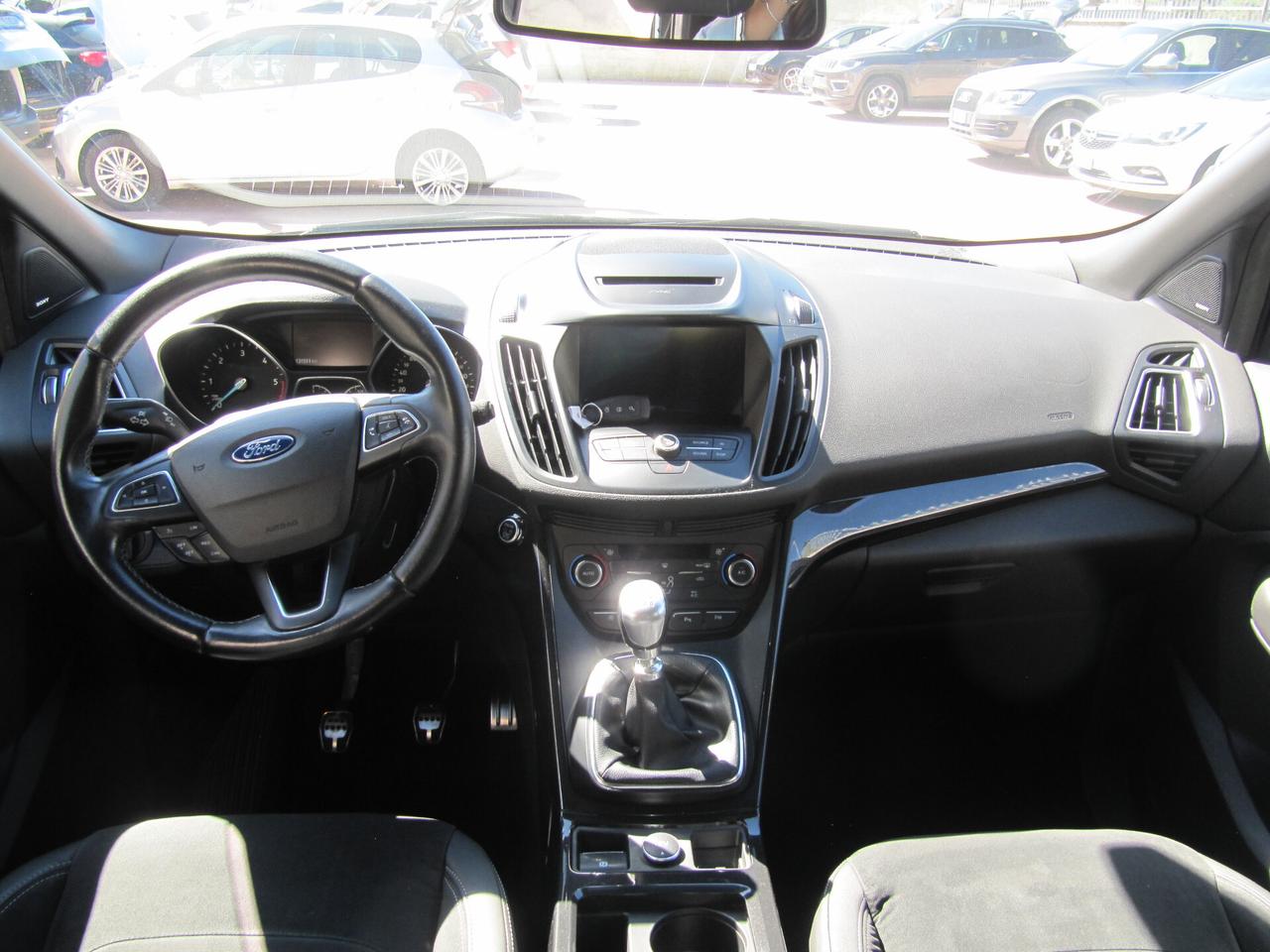 Ford Kuga 1.5 TDCI 120 CV S&S 2WD ST-Line