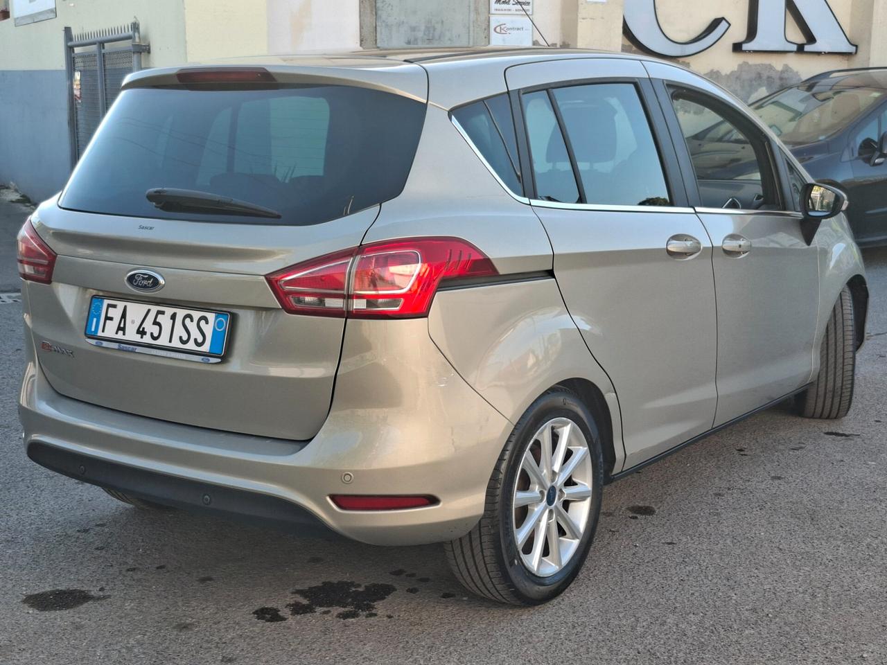 Ford B-Max 1.4 90 CV GPL Business Titanium X