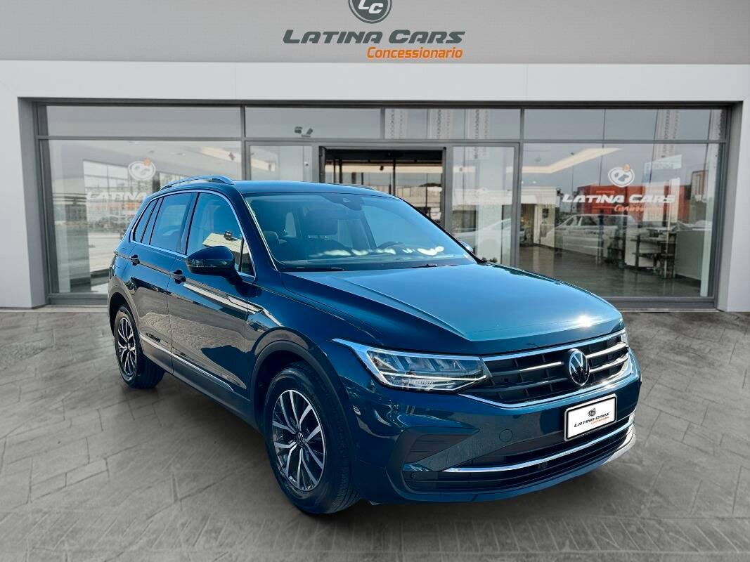 Volkswagen Tiguan 1.5 tsi Life 130cv CON TELECAMERA E CARPLAY