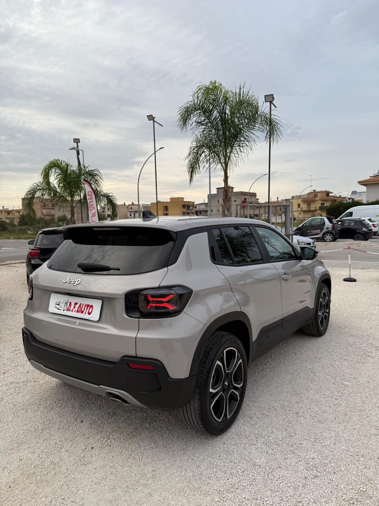 Jeep Avenger 1.2 Turbo 100 CV Summit