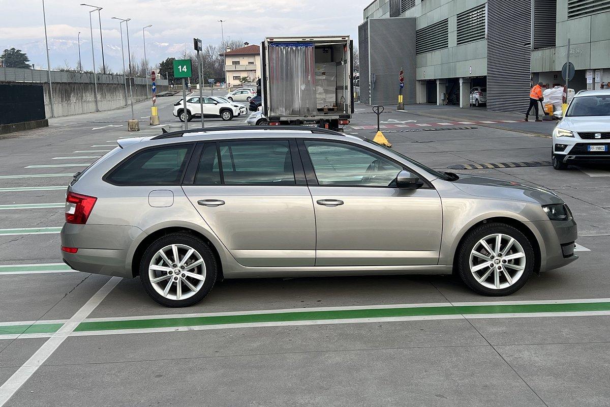 SKODA Octavia 1.4 TSI DSG Wagon Executive G-Tec