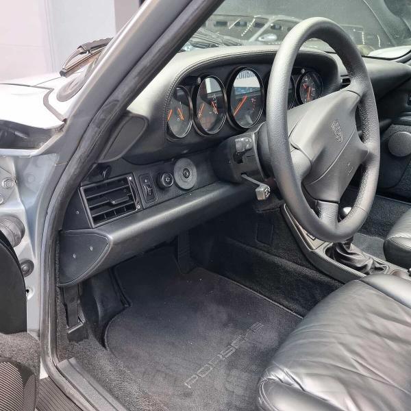 Porsche 911 Coupe 3.6 Carrera 4S