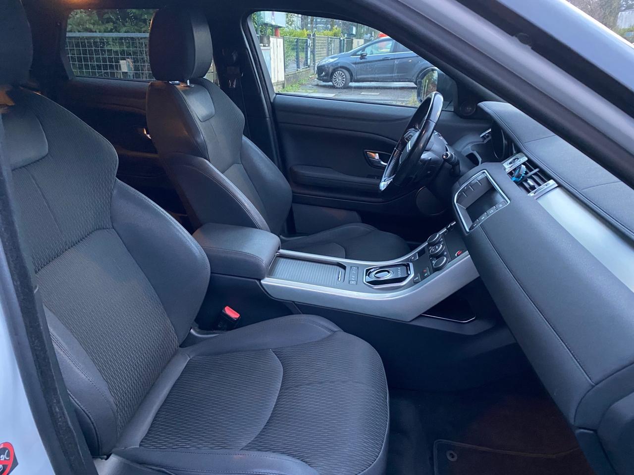 Land Rover Range Evoque 2.0 TD4 150 CV 5p. SE Dynamic