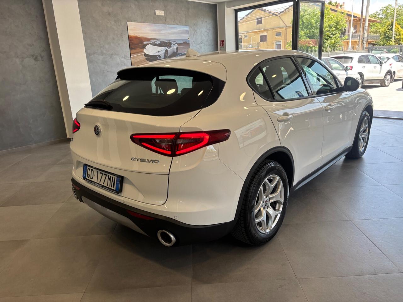 Alfa Romeo Stelvio 2.2 Turbodiesel 190 CV AT8 Q4 Business