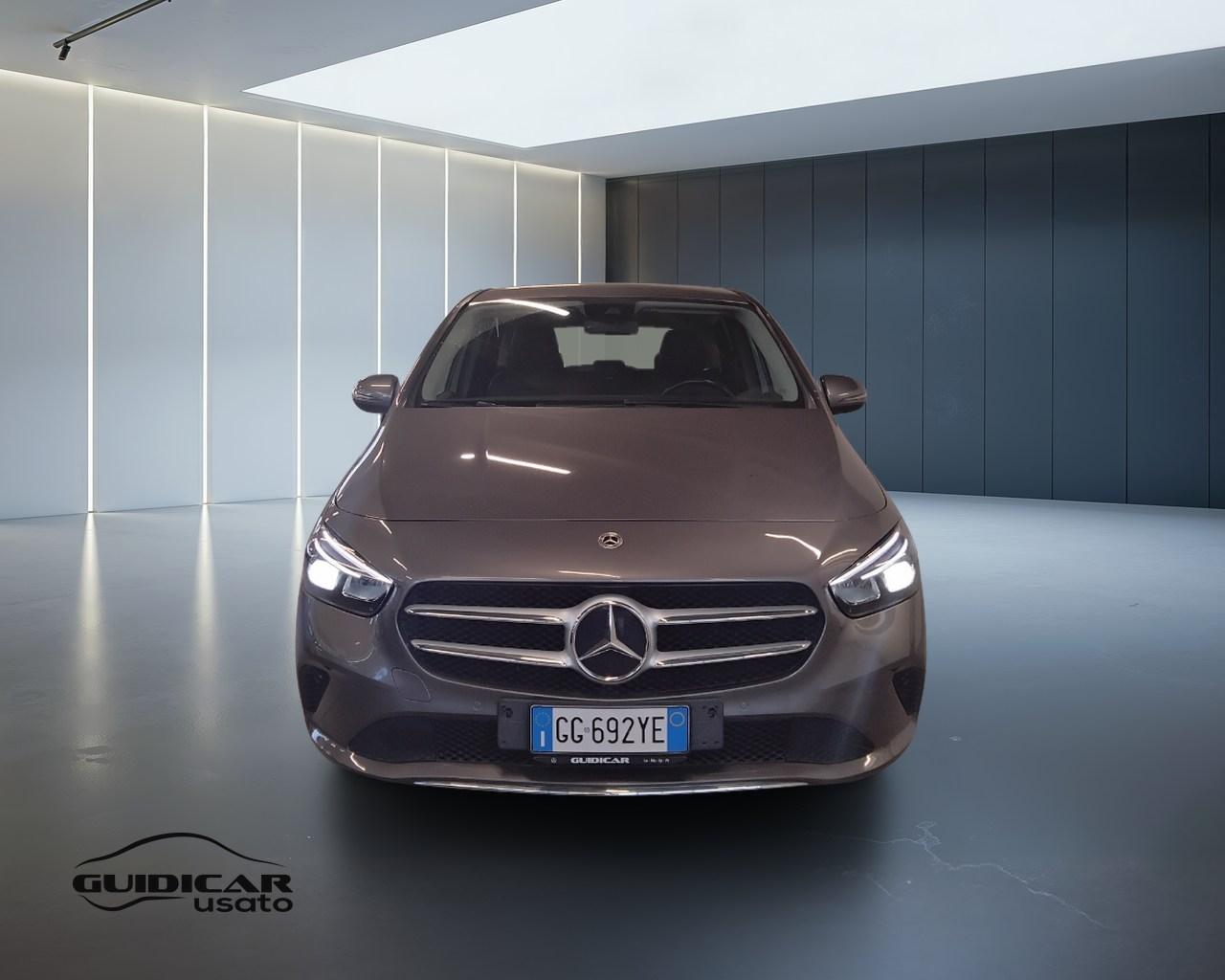 Mercedes-Benz Classe B - W247 2018 - B 200 d Sport Plus auto
