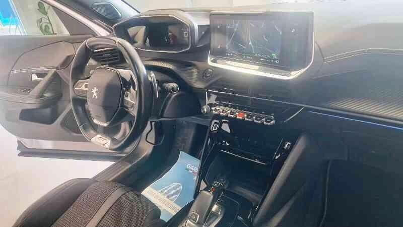 Peugeot 2008 BlueHDi 130 CV S&S EAT8 GT