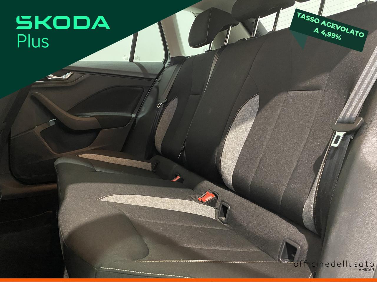 Skoda Kamiq 1.0 tsi 95cv black dots