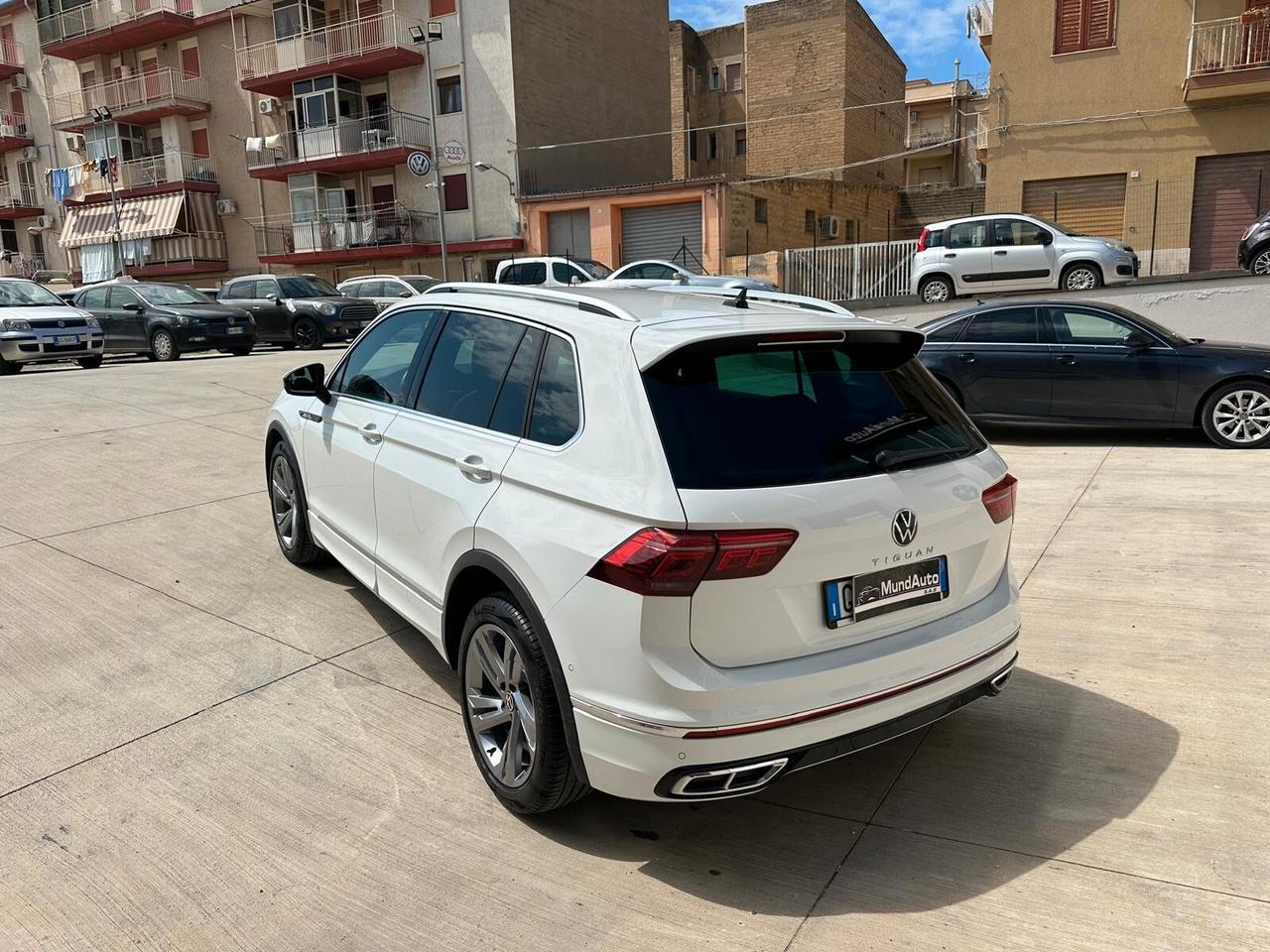 Volkswagen Tiguan 2.0 TDI 150 CV SCR DSG 4MOTION R-Line