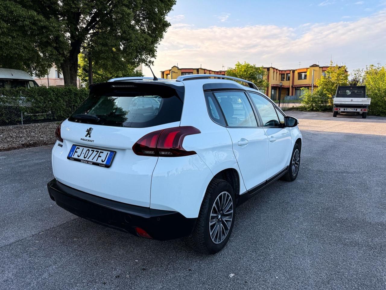 Peugeot 2008 BlueHDi 75 Active