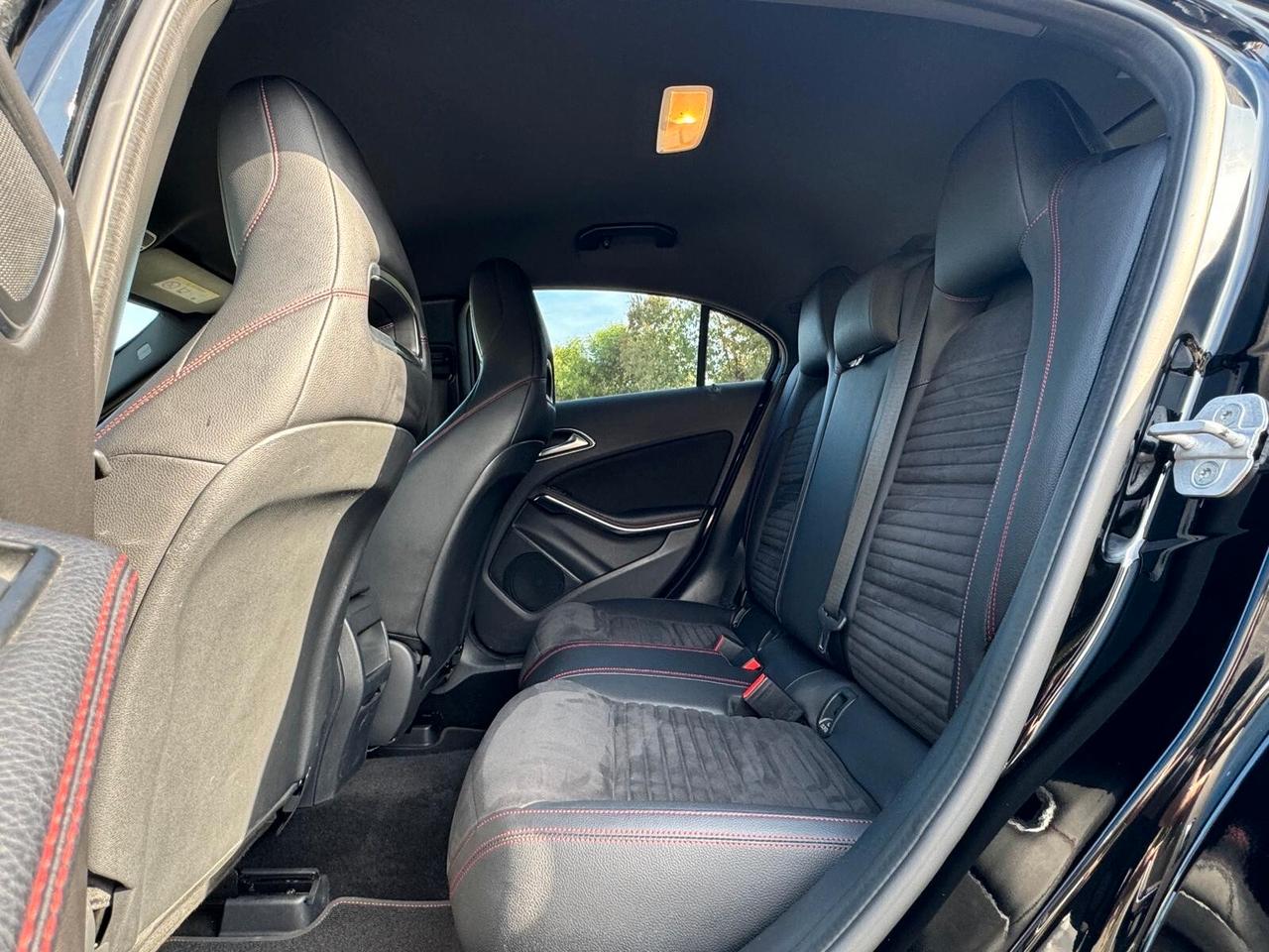 MERCEDES- BENZ A 180 d AUTOMATIC PREMIUM