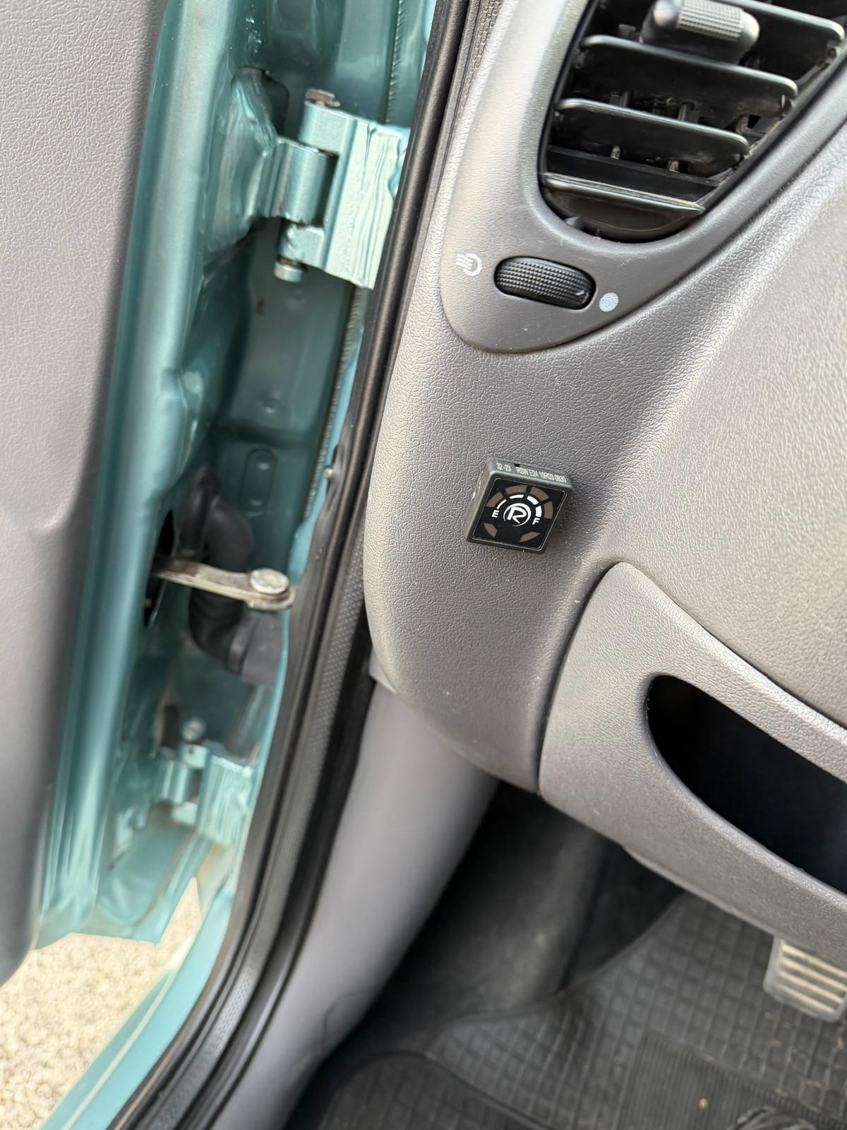 Ford Fiesta 1.2 gpl 2000