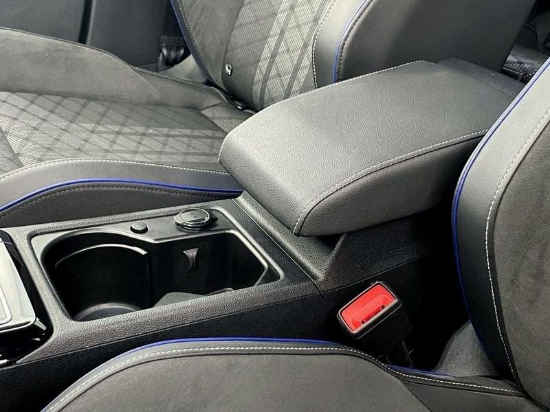 Volkswagen Golf Golf 2.0 TDI 150 CV DSG SCR R-Line