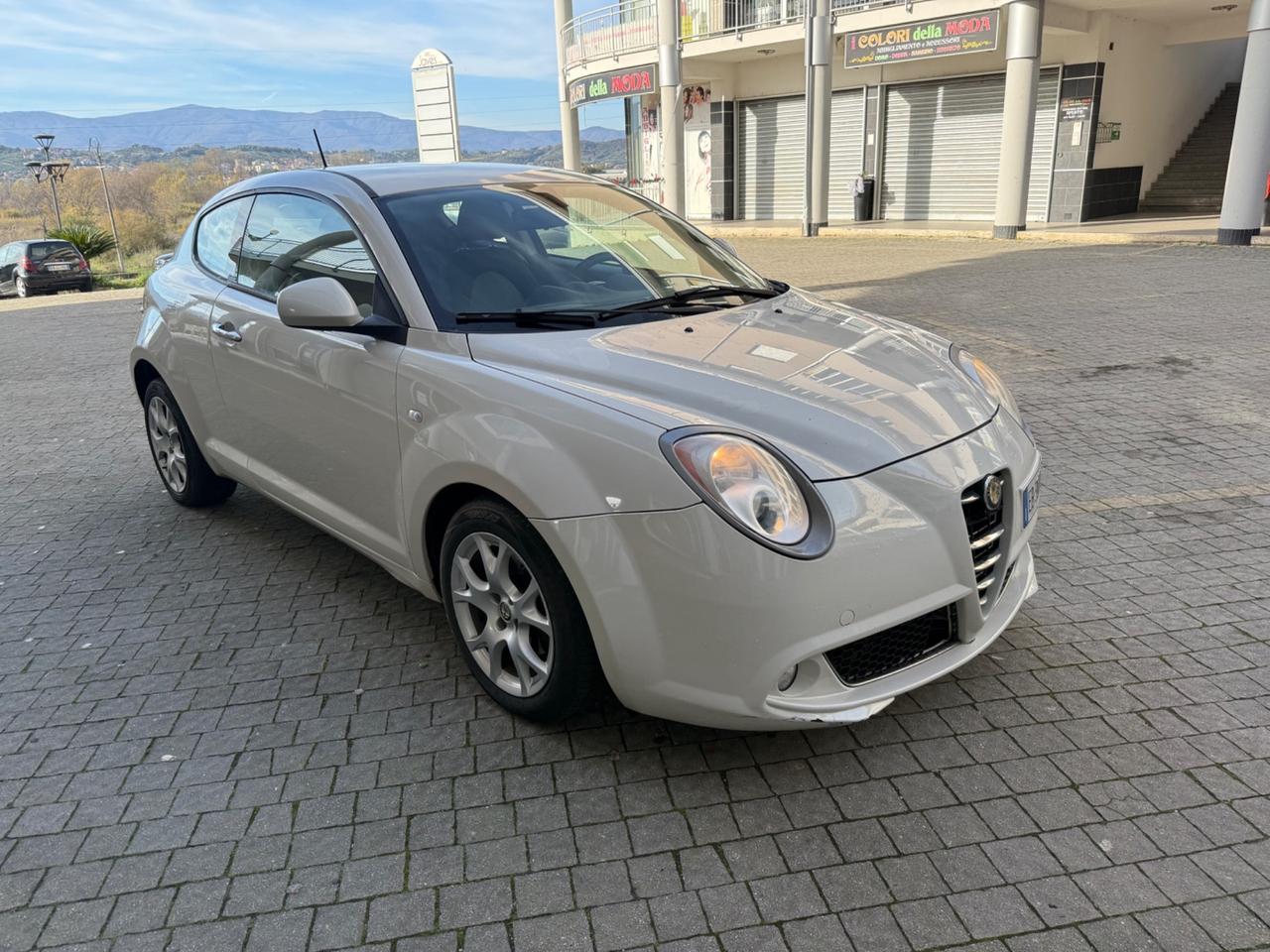 Alfa Romeo MiTo Distinctive Sport Pack