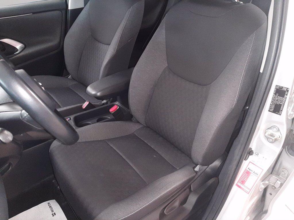 TOYOTA Yaris 1.5h trend del 2020