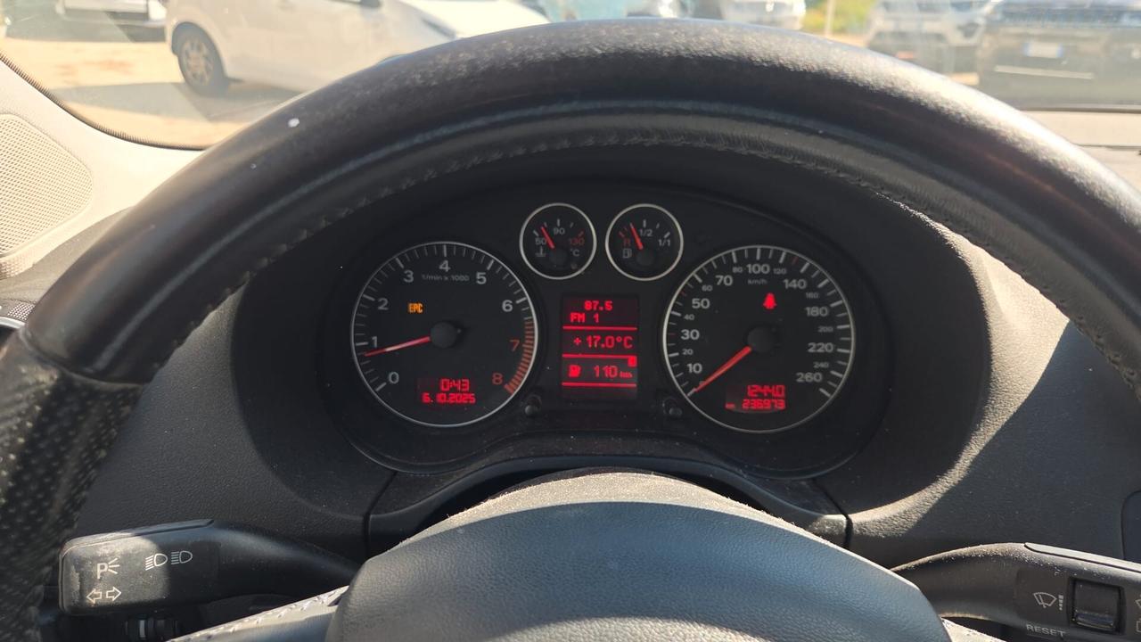 Audi A3 1.6 FSI 115CV GPL 3 PORTE