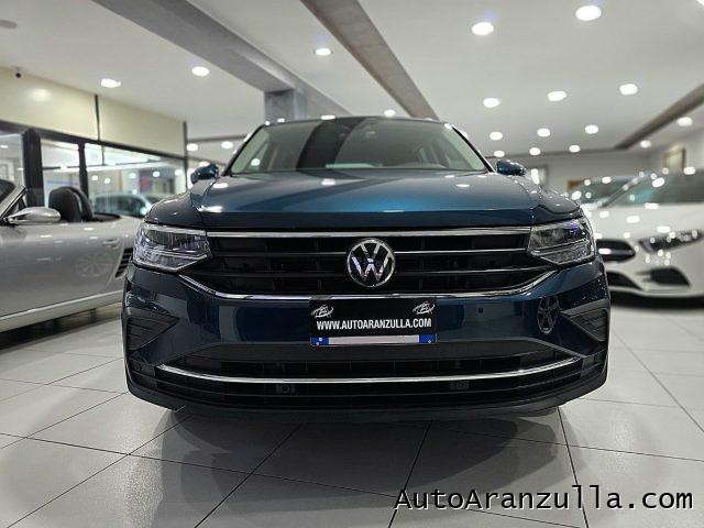 VOLKSWAGEN Tiguan 2.0 TDI 122CV SCR Life Navi - Fari Led