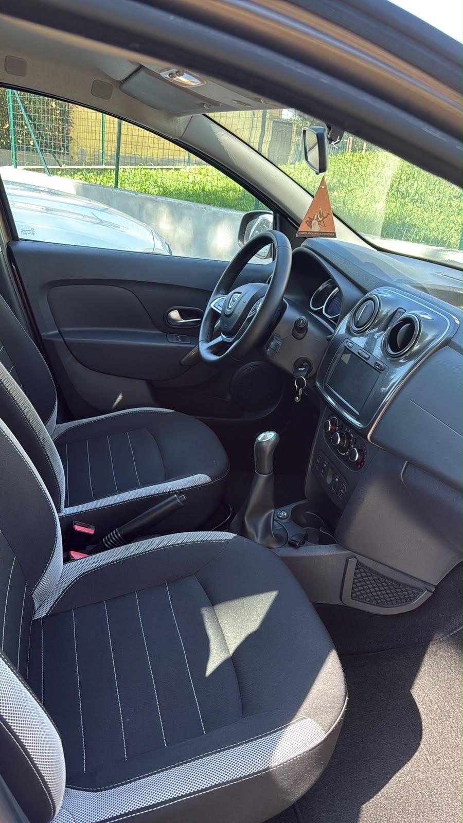 Dacia Sandero Stepway GPL garanzia 12 mesi