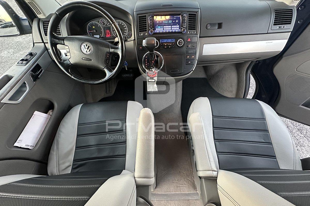 VOLKSWAGEN Multivan 2.5 TDI/174CV Tiptr.Highline