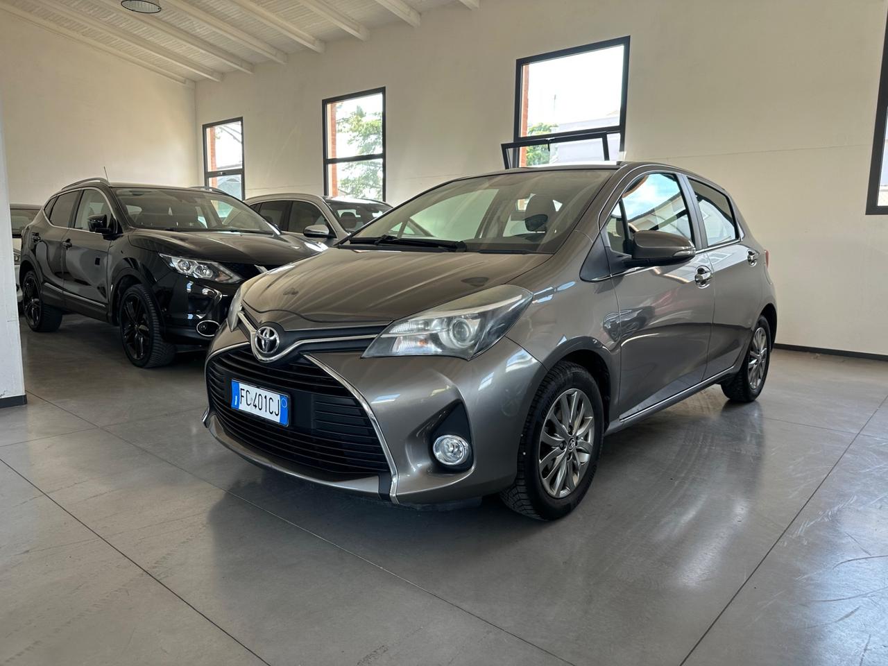 Toyota Yaris 1.0 5 porte Lounge