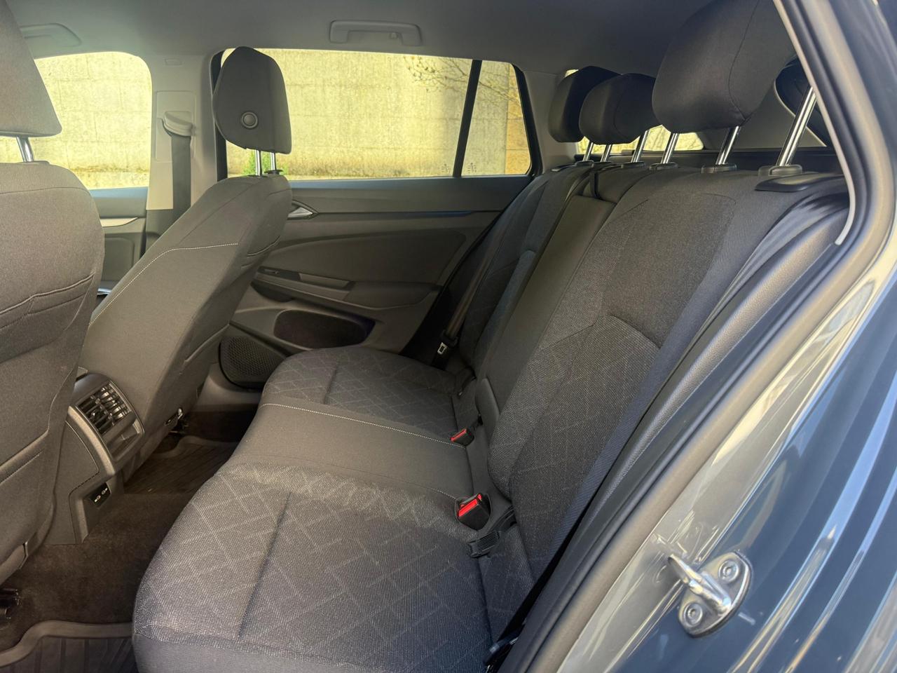 Volkswagen Golf Variant 1.0 eTSI EVO DSG Life