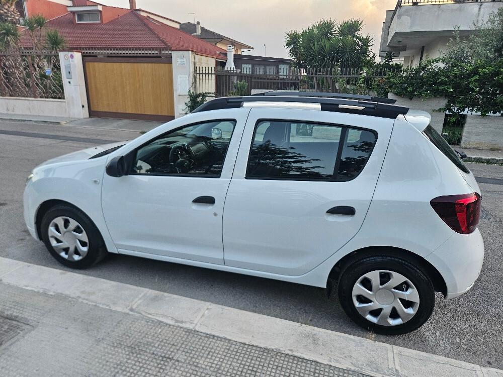 Dacia Sandero 0.9 TCe 12V T-GPL"Economica con NAVIG"